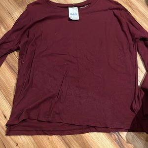 Universal thread long sleeve shirt. Never worn